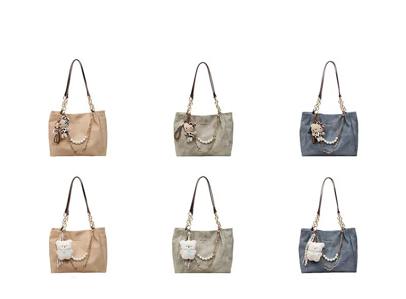 Color options thumbnail showing four shoulder totes with pearl chains in assorted canvas colors.