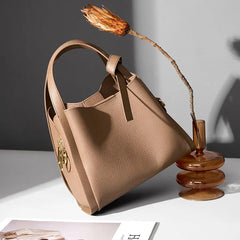 Soft Trapeze Pebble Tote